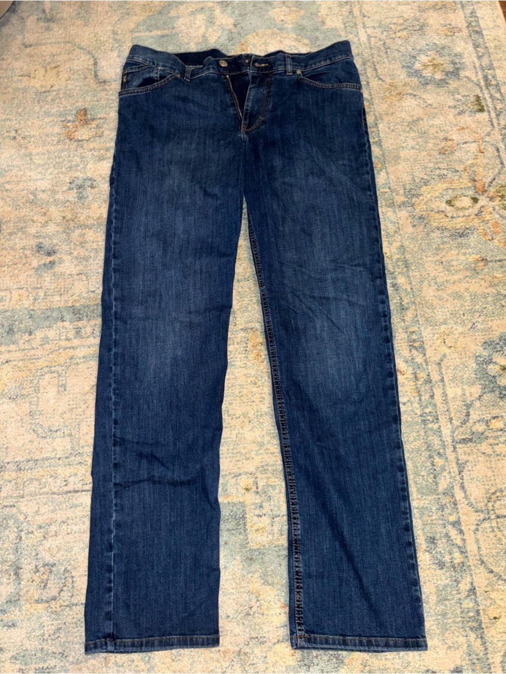 Men's Dark Blue BRAX masterpiece feel good Jeans - Picture 2 of 5